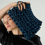 NORA clutch mediano by ALIANINA